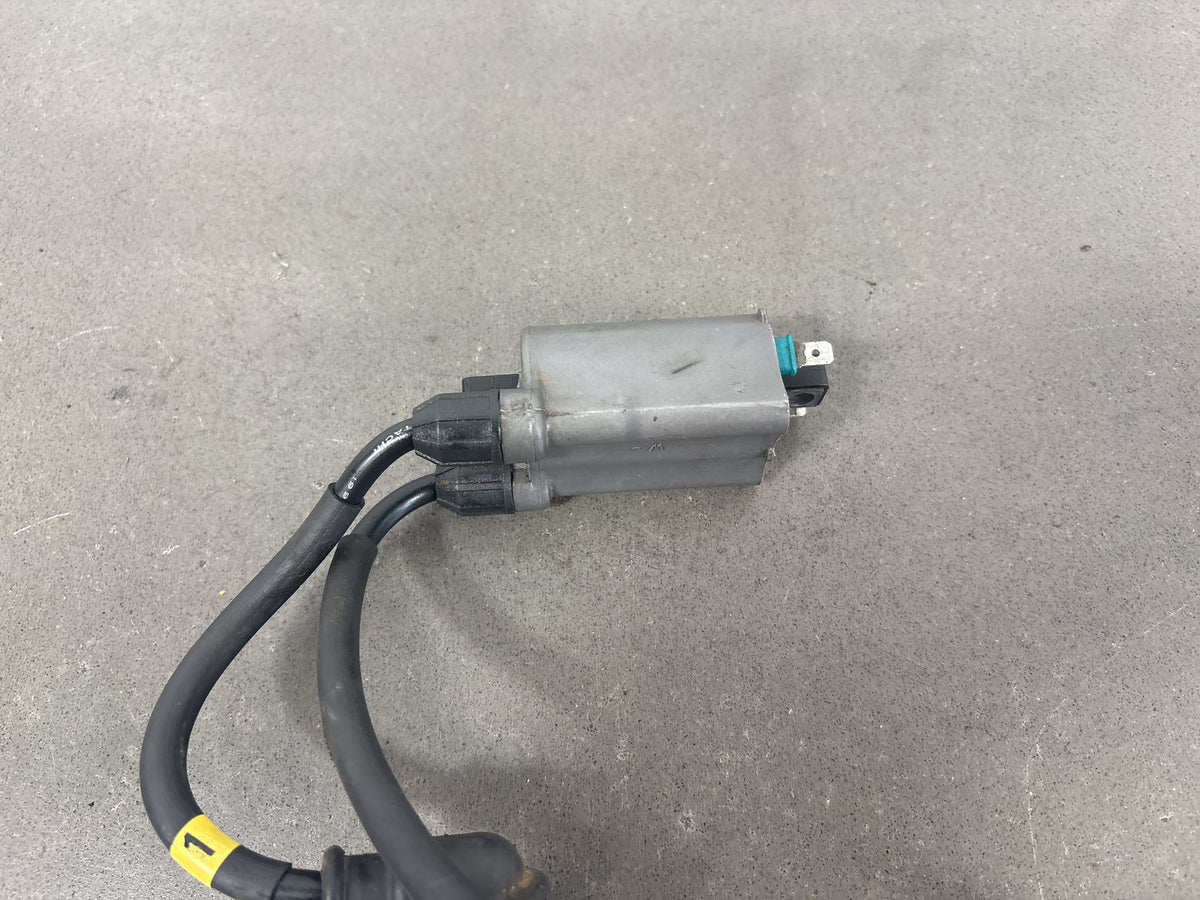 1990-1993 Kawasaki Ninja ZX-11 ZX1100C Ignition Coil Set OEM 21121-1166