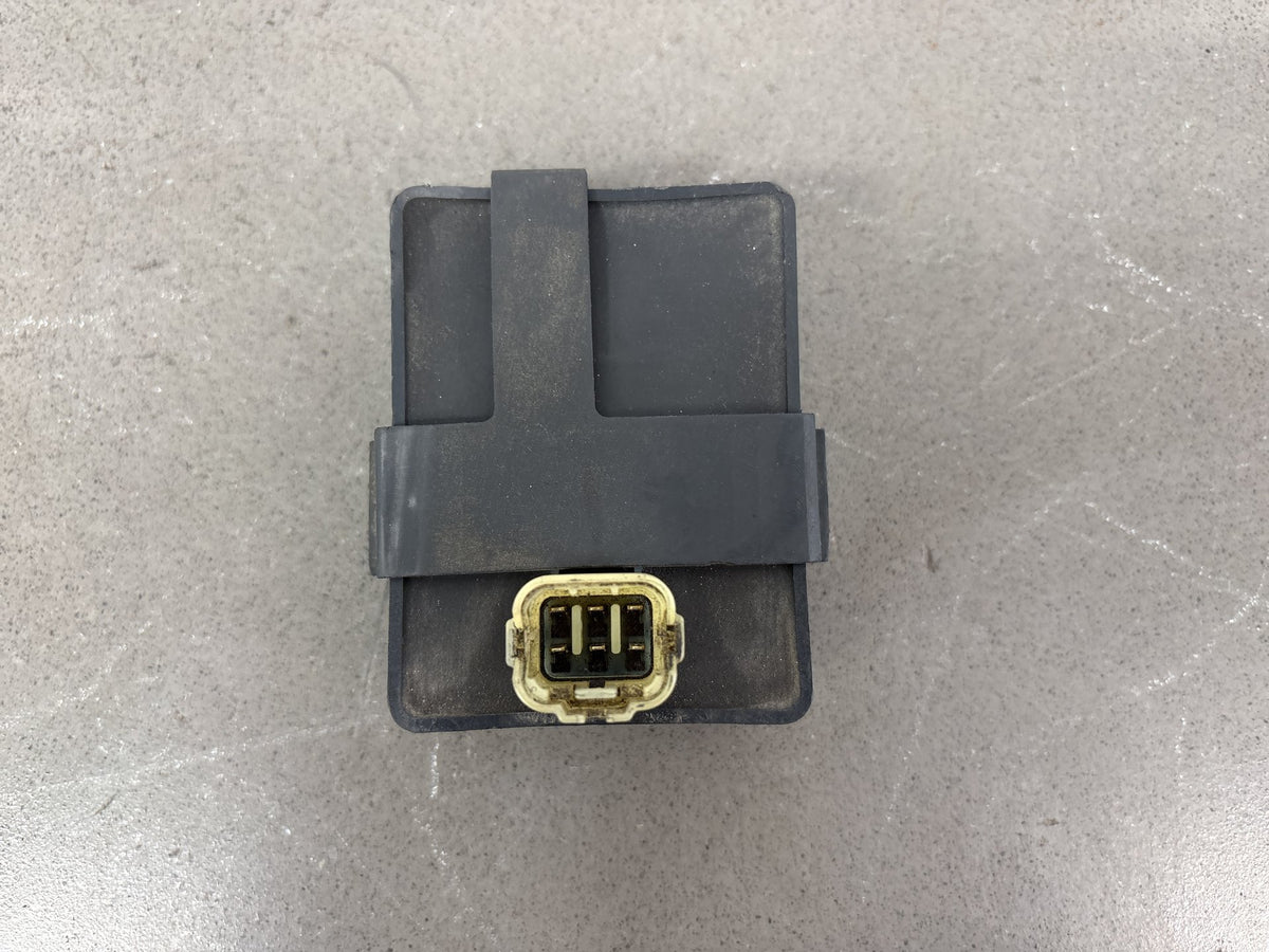 2000 Honda Super Hawk 1000 VTR1000F CDI Igniter Units MBBA A 003A And CI689 OEM
