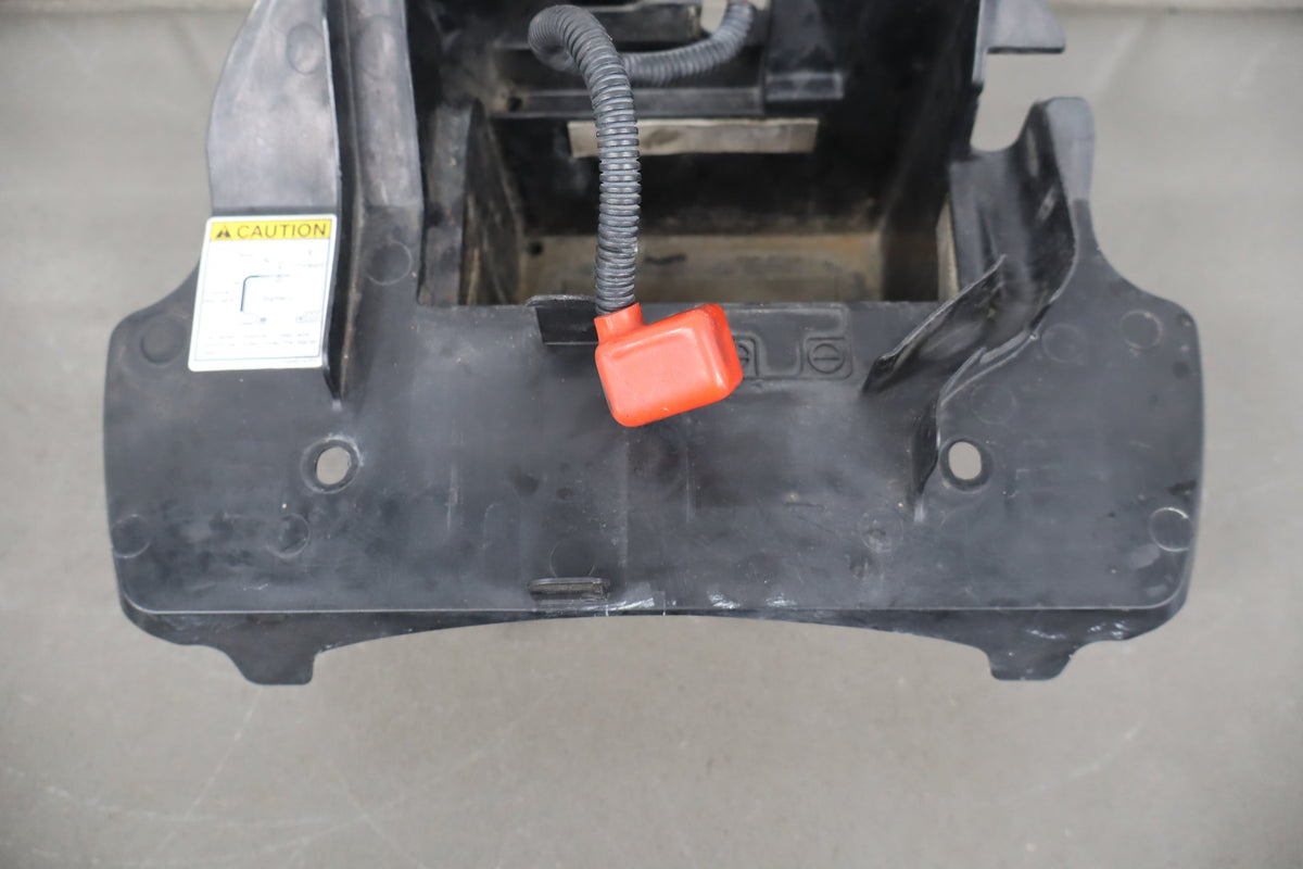 2001-04 Suzuki VL800 Volusia Battery Box Solenoid Horn