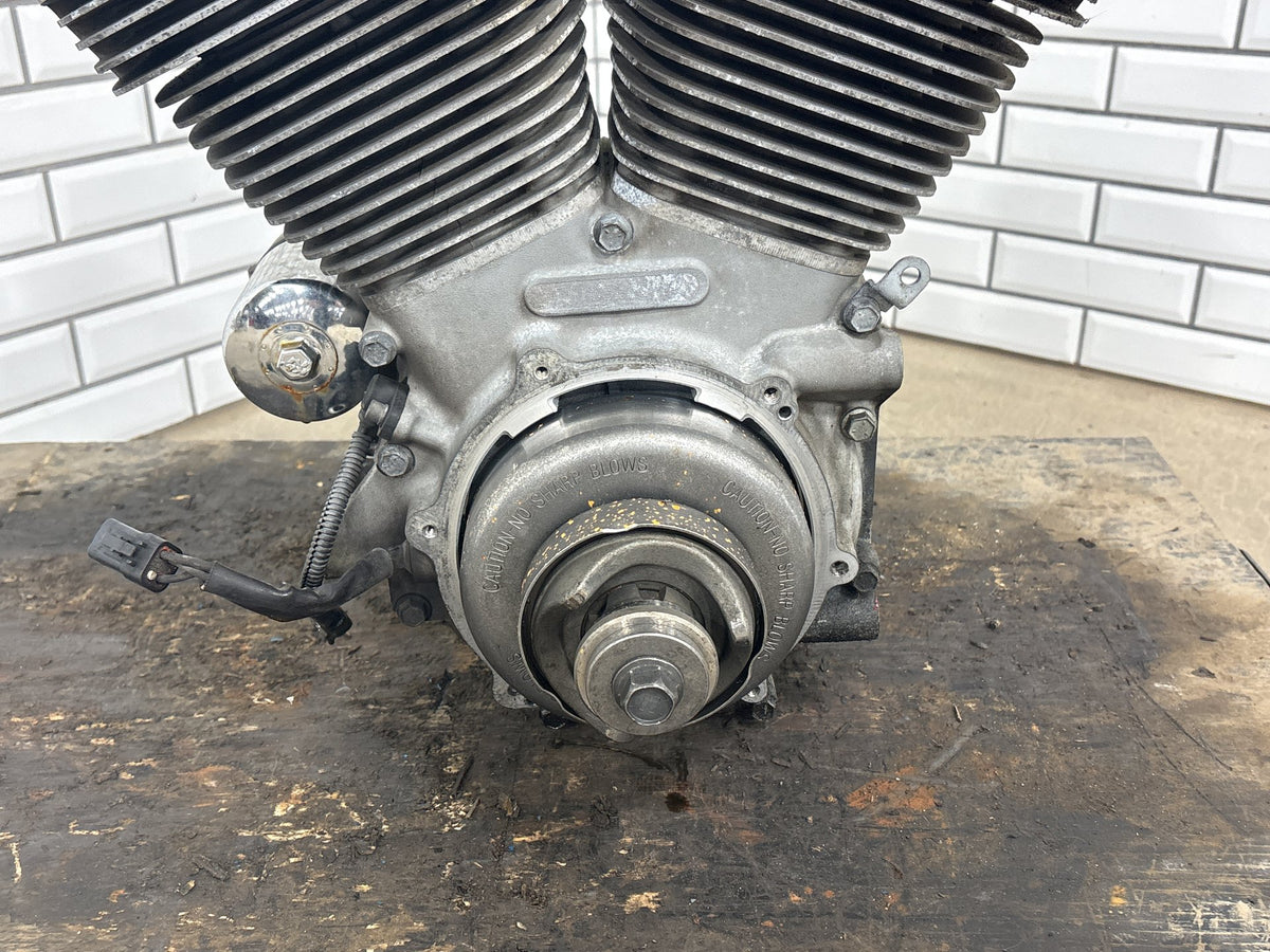 2006 Harley Dyna Super Glide FXDI OEM EFI Twin Cam 88 Engine Motor 19256-06