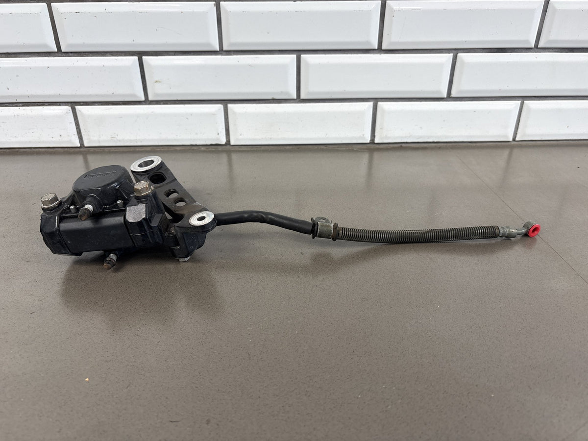 1999-2007 Yamaha YZF600R Rear Brake Caliper w/ Bracket Hose Pads Sumitomo OEM