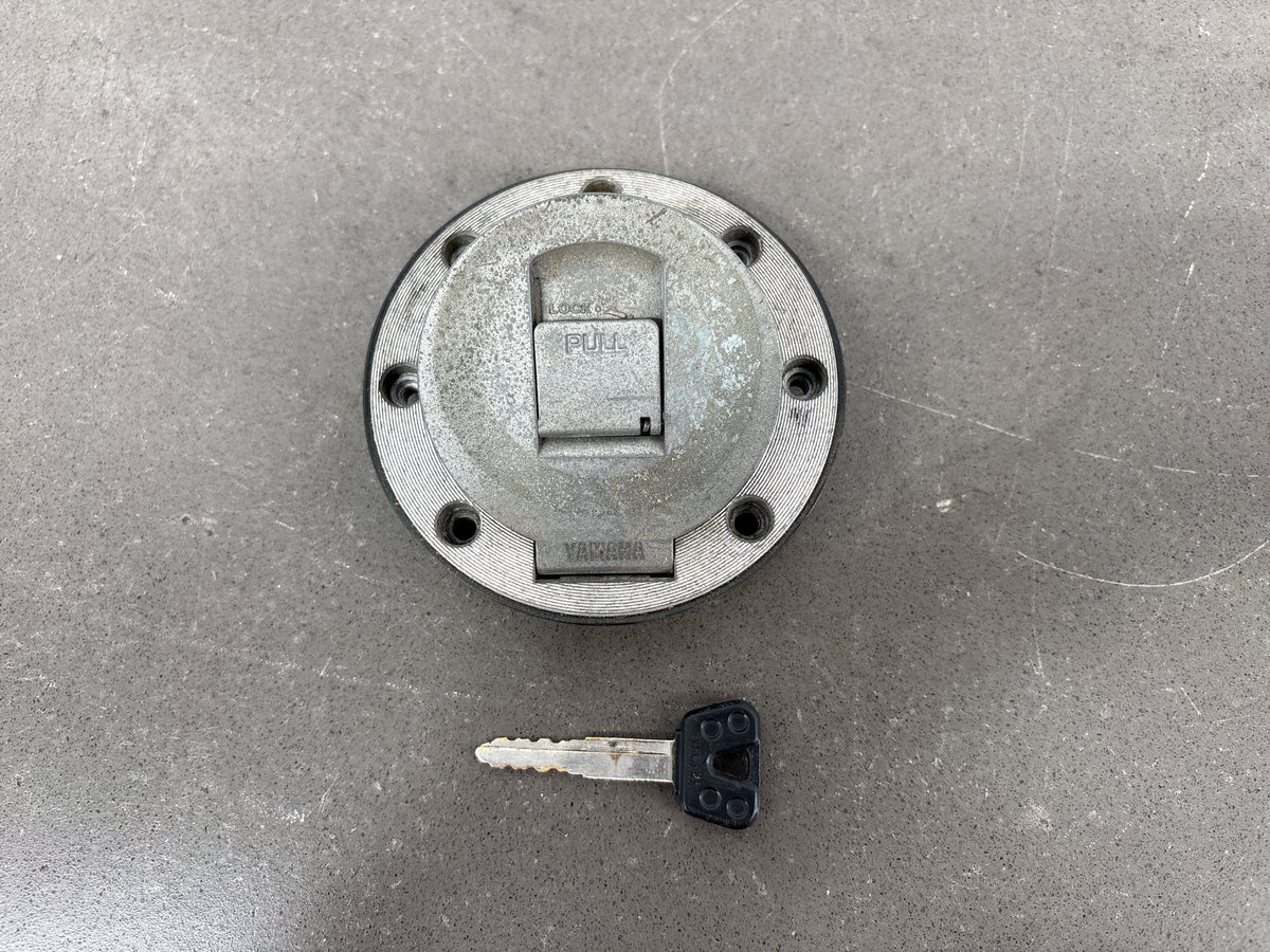 1998-2002 Yamaha YZF-R6 Gas Cap with Key Assembly OEM