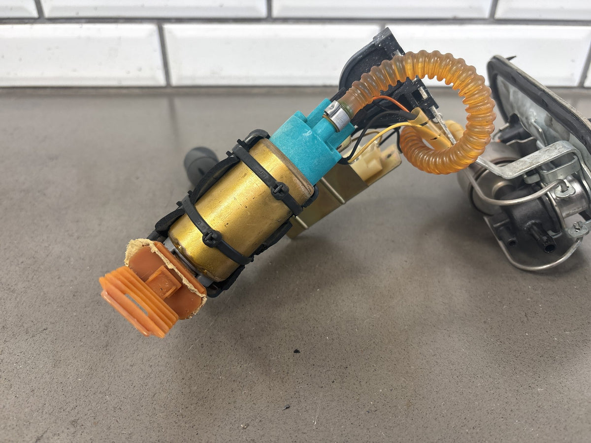 02-05 Harley Road King FLHRI FLHRCI FLHRSI Fuel Pump Sender Module OEM 75127-02C