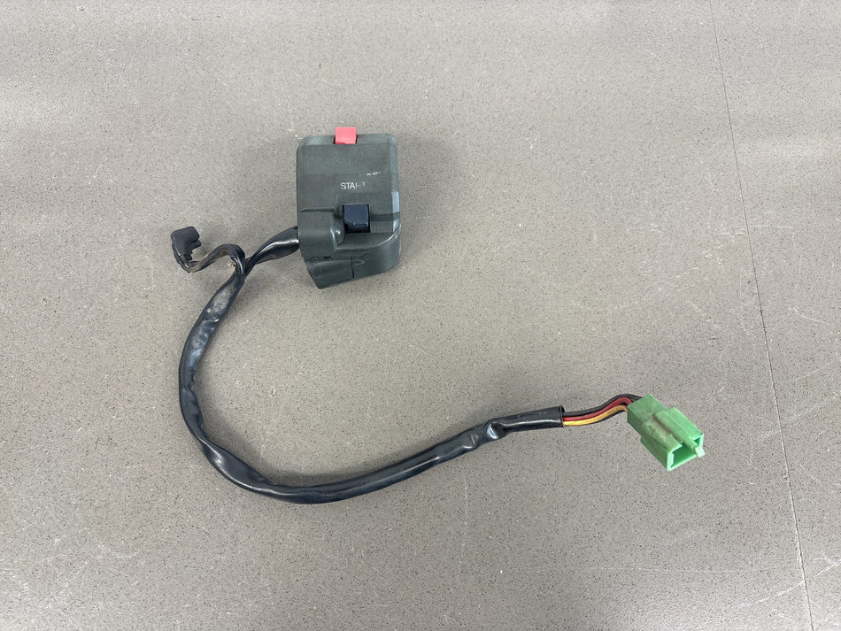 1990-1993 Kawasaki Ninja ZX-11 ZX1100C Right Handlebar Switch Housing 46091-1561