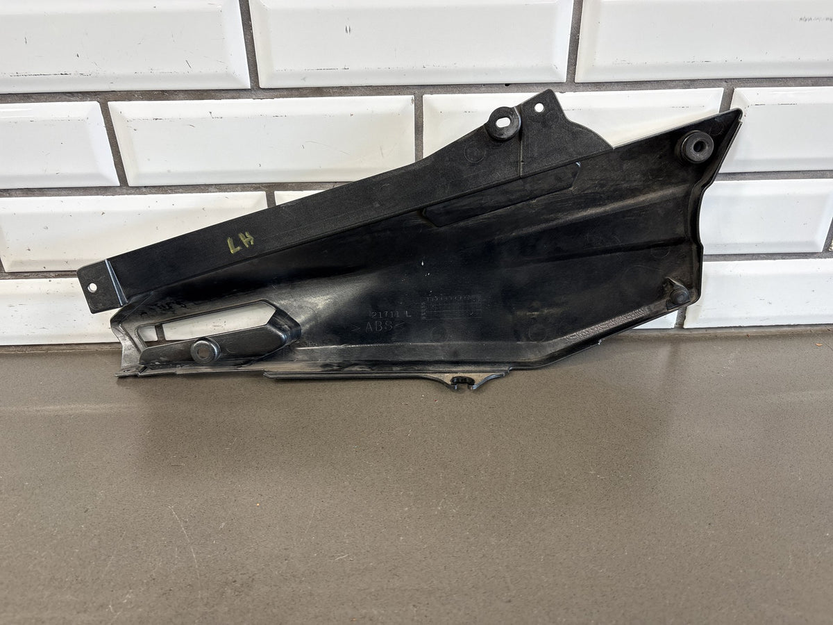 2006-2011 Yamaha FJR1300 Left Side Cover Panel Silver OEM 3P6-21711-00-P0
