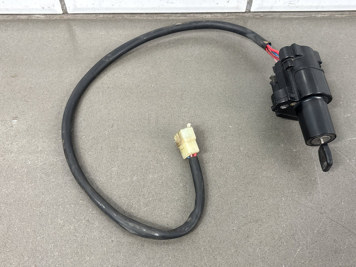 2002 Honda Interceptor 800 VFR800 Ignition Switch W/ Key And Wiring Pigtail OEM