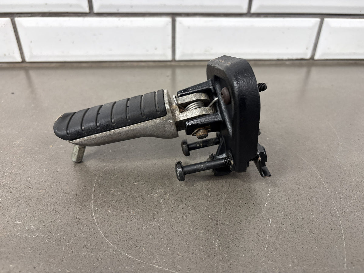 2000 Triumph Tiger 900 T709 Rearsets OEM