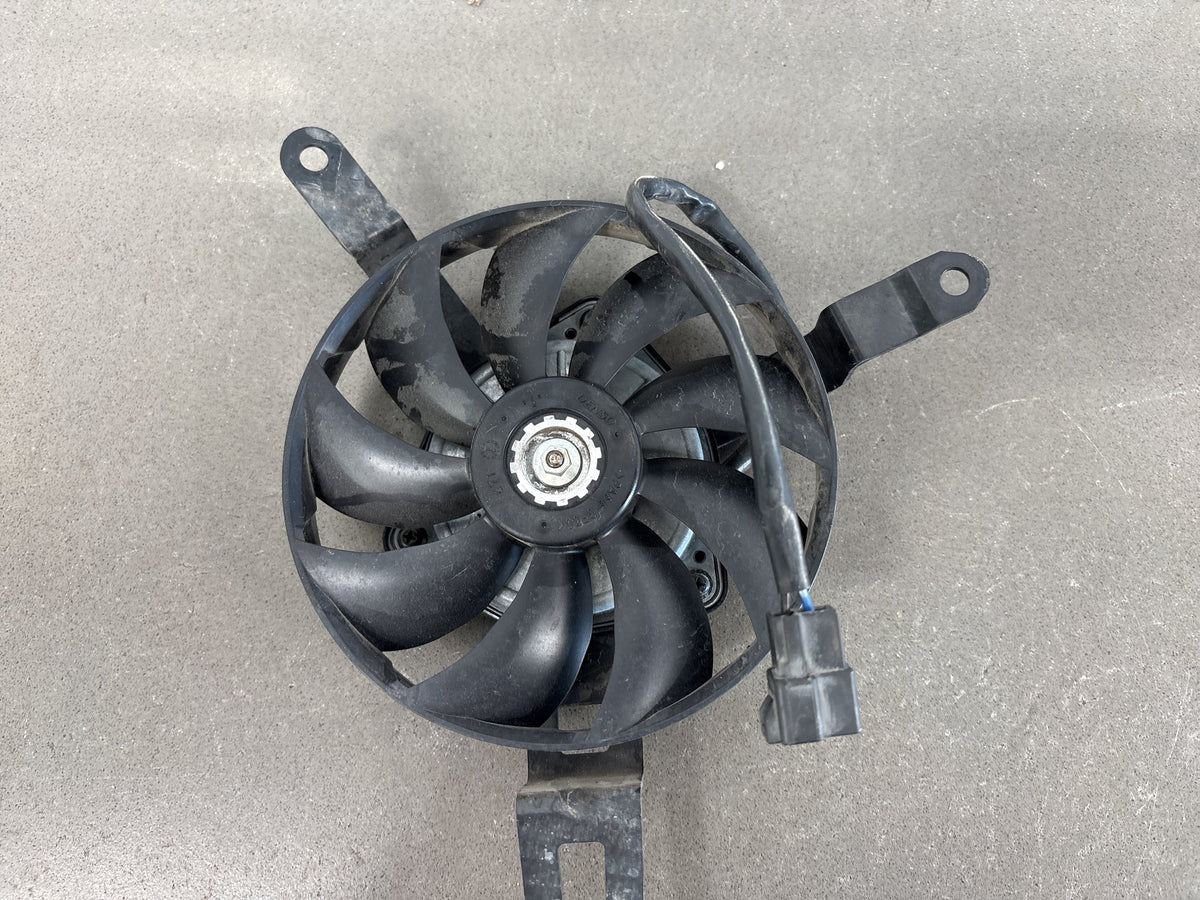 2006-2011 Yamaha FJR1300A Radiator Cooling Fans Pair Black OEM 3P6-12405-00-00