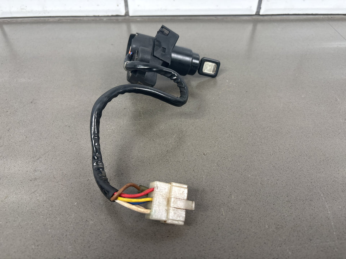 1990-1993 Kawasaki ZX-11 ZX1100C Lockset Ignition Switch Gas Cap Seat Lock Key