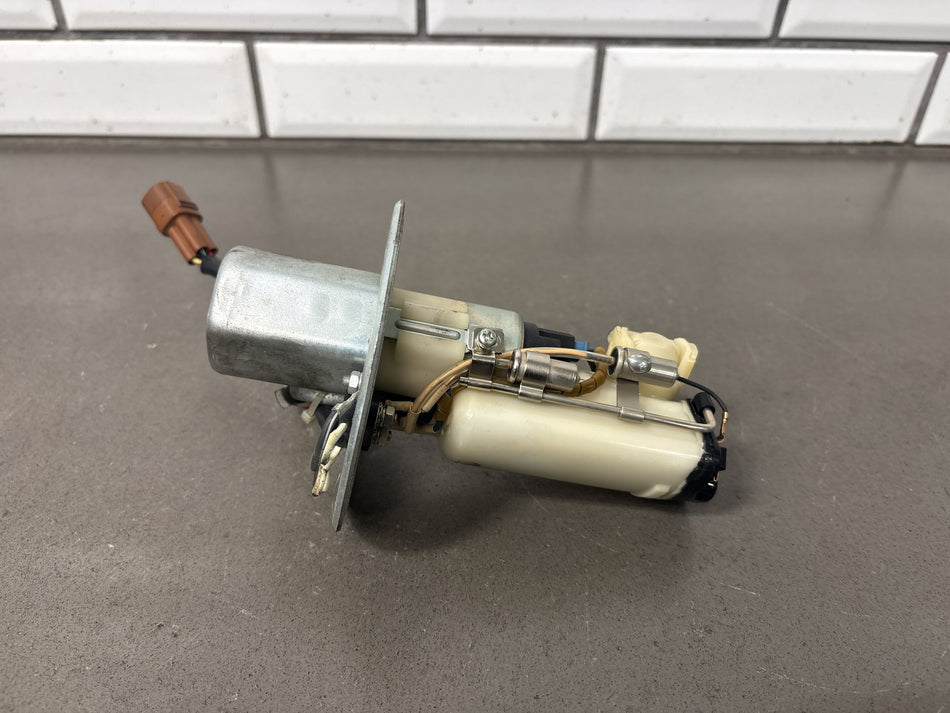 05-07 Suzuki SV650 SV650S Fuel Pump Assembly OEM 15100-16G00
