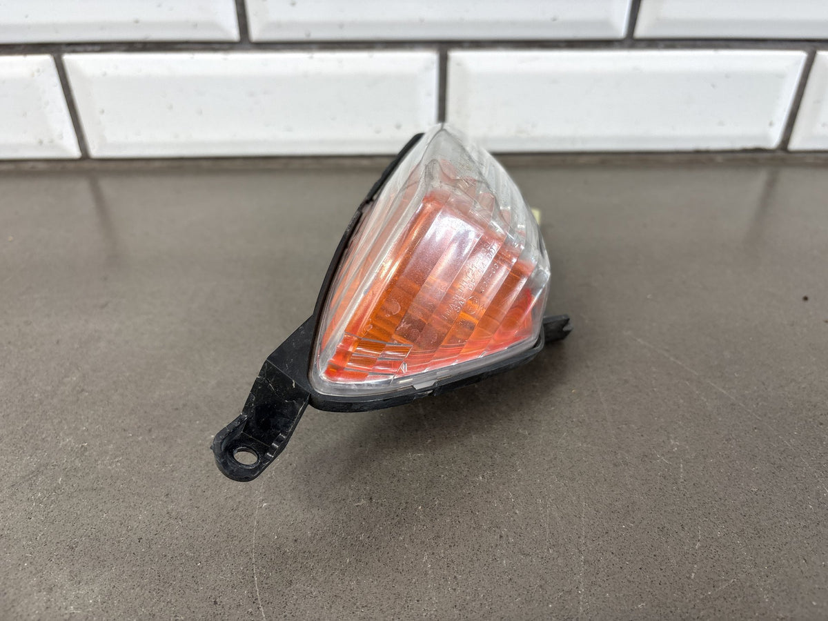 2006-2011 Yamaha FJR1300 Front Turn Signals Pair Left Right OEM 3P6-83310-00-00