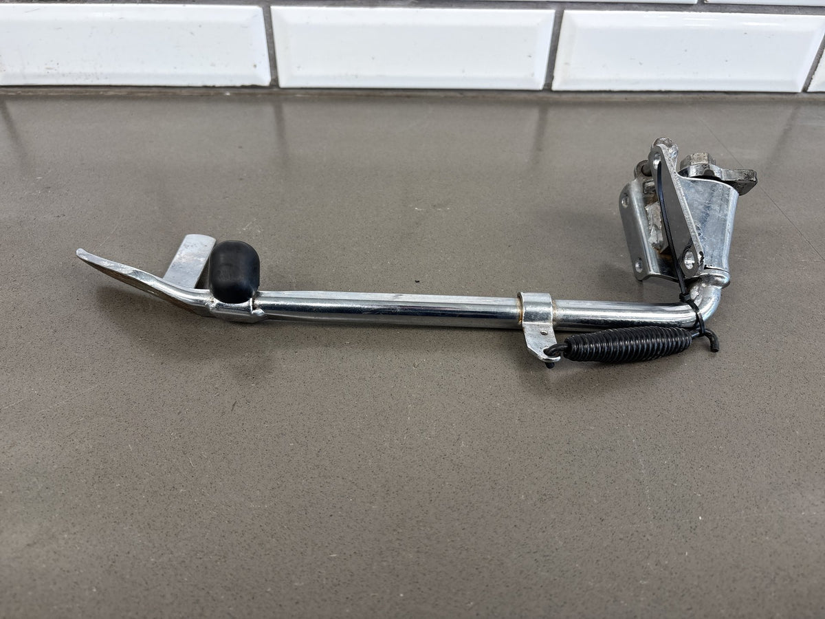 99-06 Harley Road King FLHR FLHRI FLHRCI FLHRS FLHRSI Kickstand Leg 50075-91A