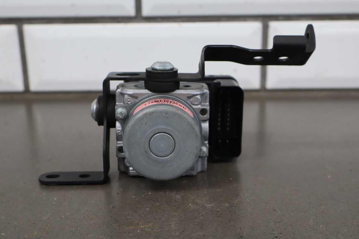 2018-2025 Kawasaki Ninja 400 ABS Pump 16082-0785