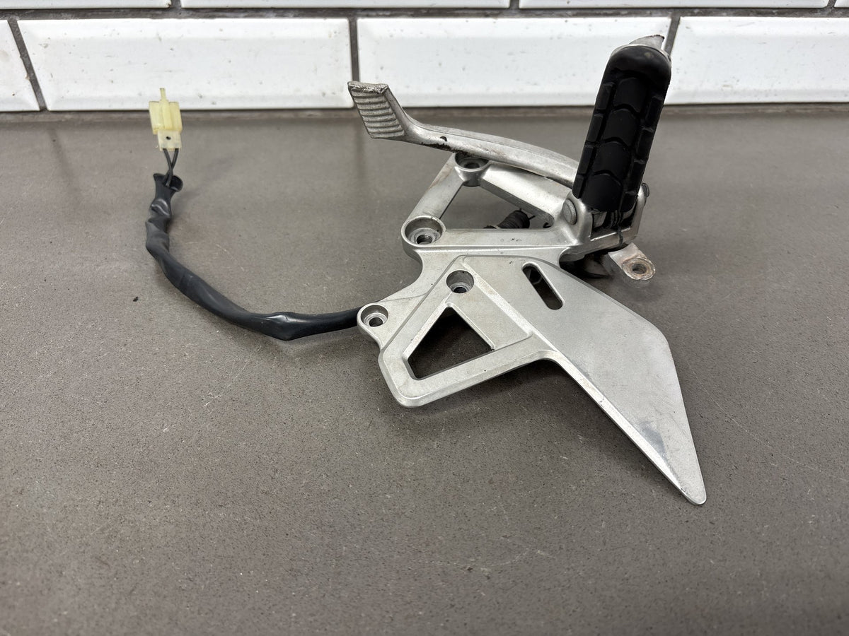 2002 Honda Interceptor 800 VFR800 Right Rearset W/ Brake Pedal Peg Switch OEM
