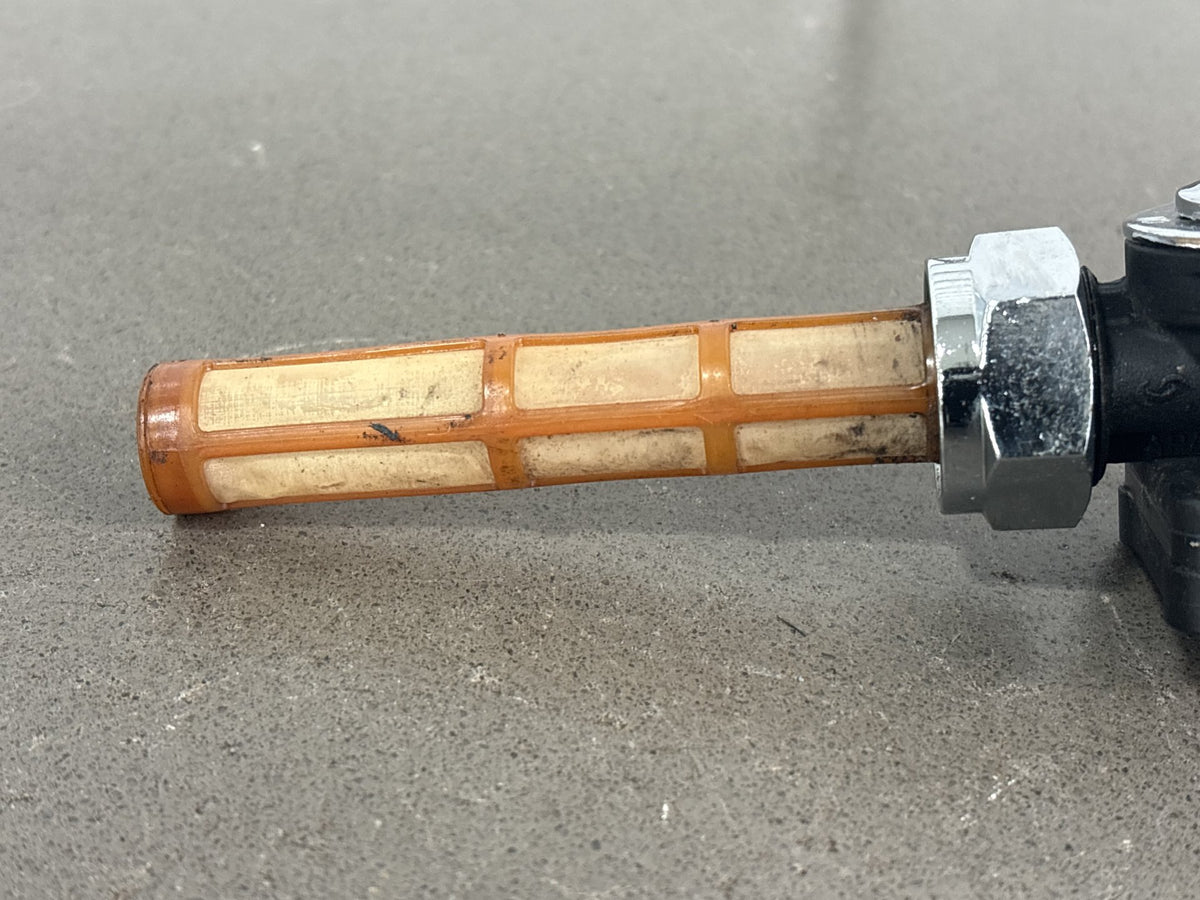 2002-2006 Harley Sportster XL883 XL1200 Fuel Valve Petcock OEM 62169-02A