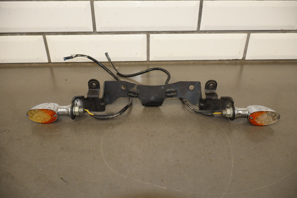 2001-03 Suzuki VL800 Volusia Front Turn Signal Set OEM with Bracket/Mount
