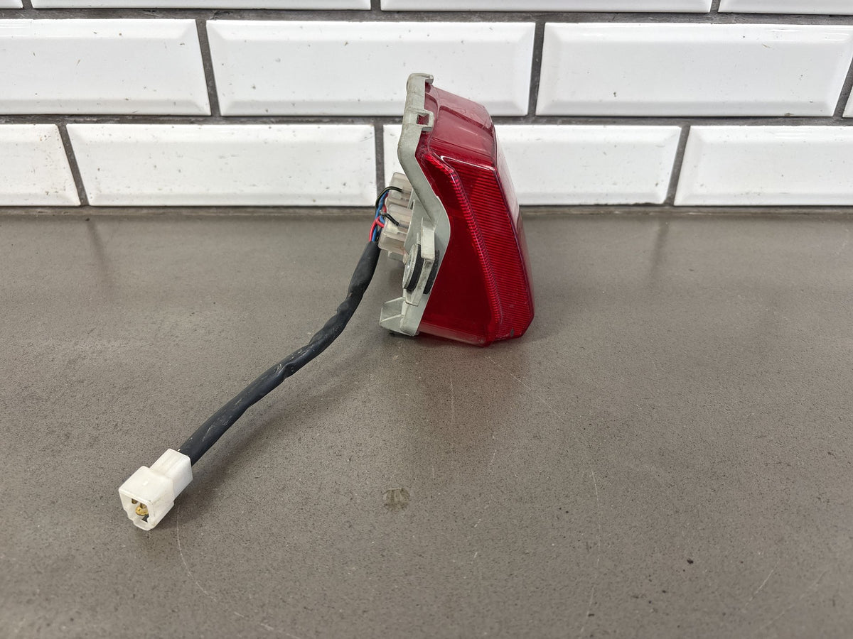 1990-1993 Kawasaki Ninja ZX-11 ZX1100C Tail Light Lamp Assembly OEM 23025-1200