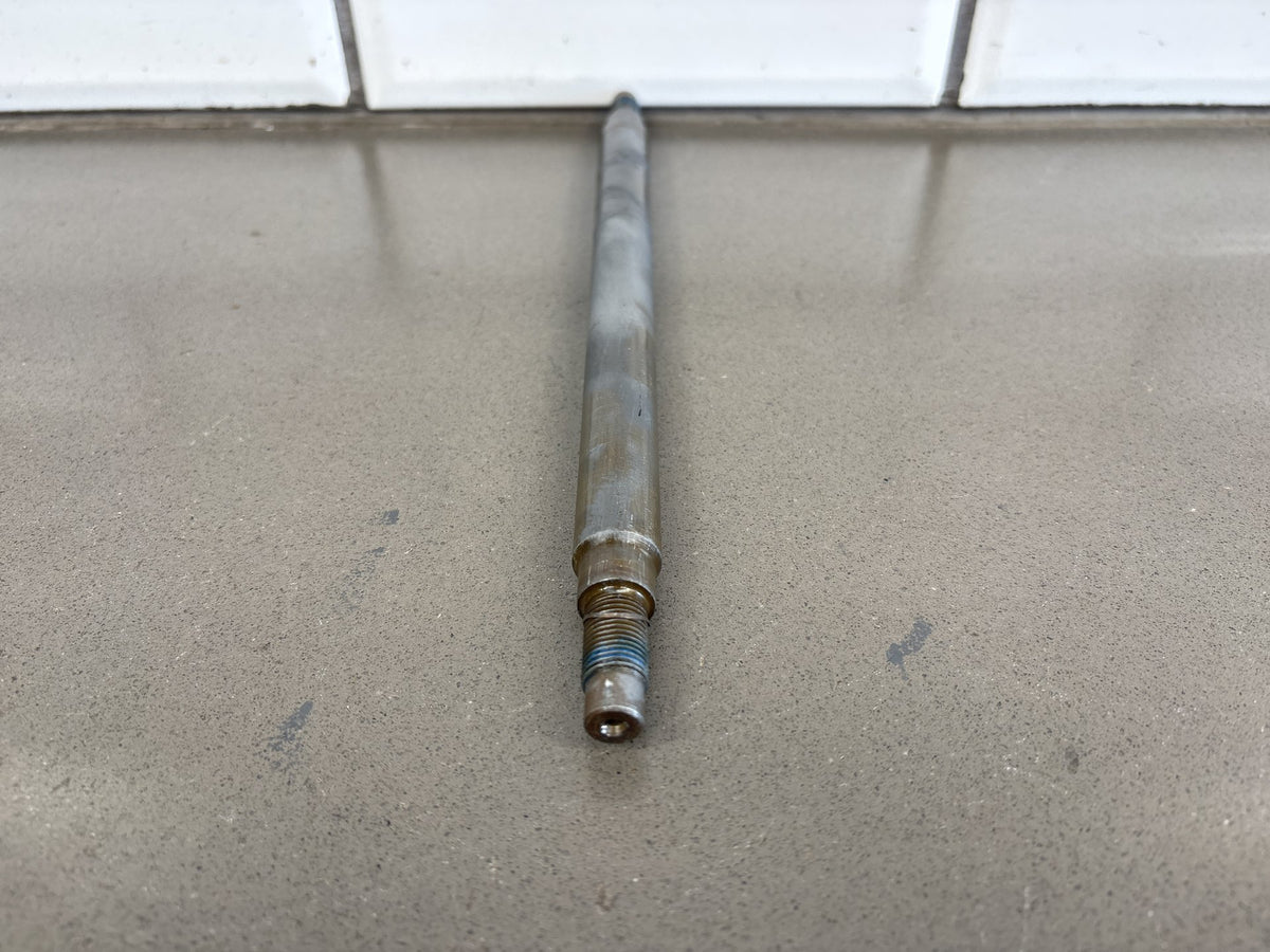 2002-2006 Harley Road King FLHR FLHRI FLHRCI Swingarm Pivot Shaft OEM 47505-02