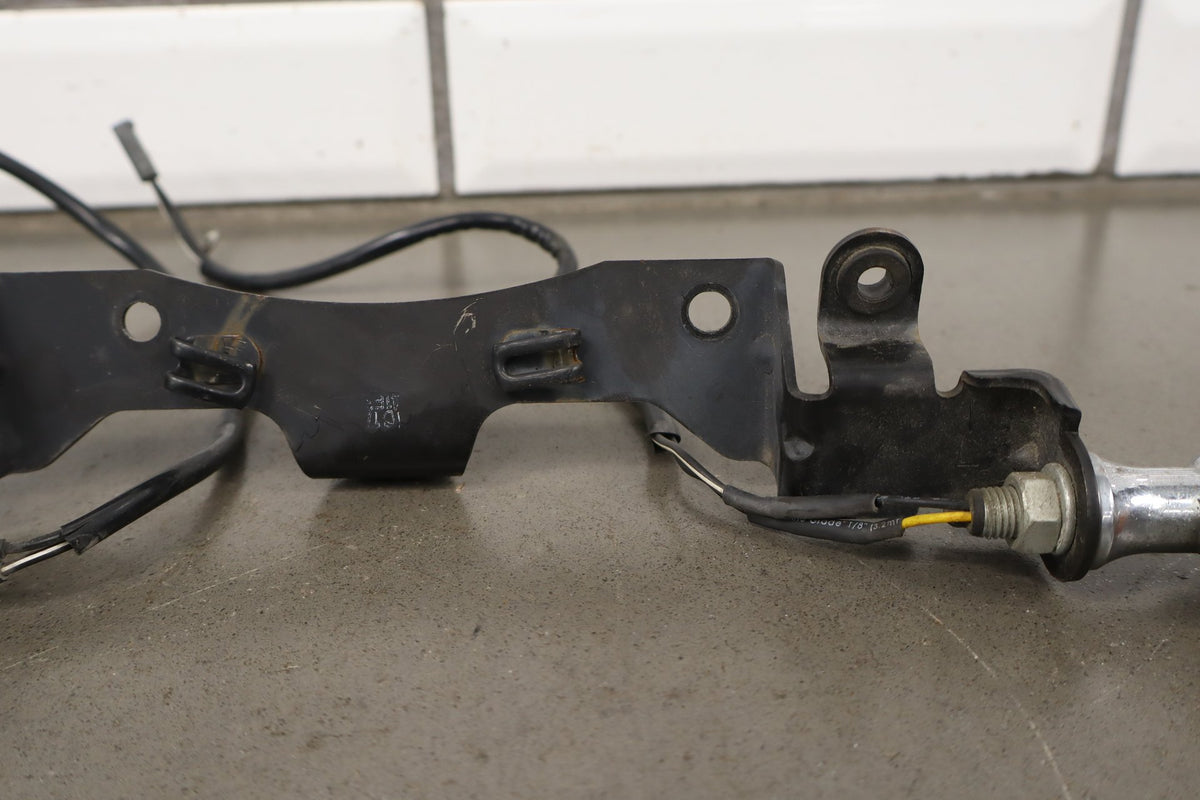 2001-03 Suzuki VL800 Volusia Front Turn Signal Set OEM with Bracket/Mount