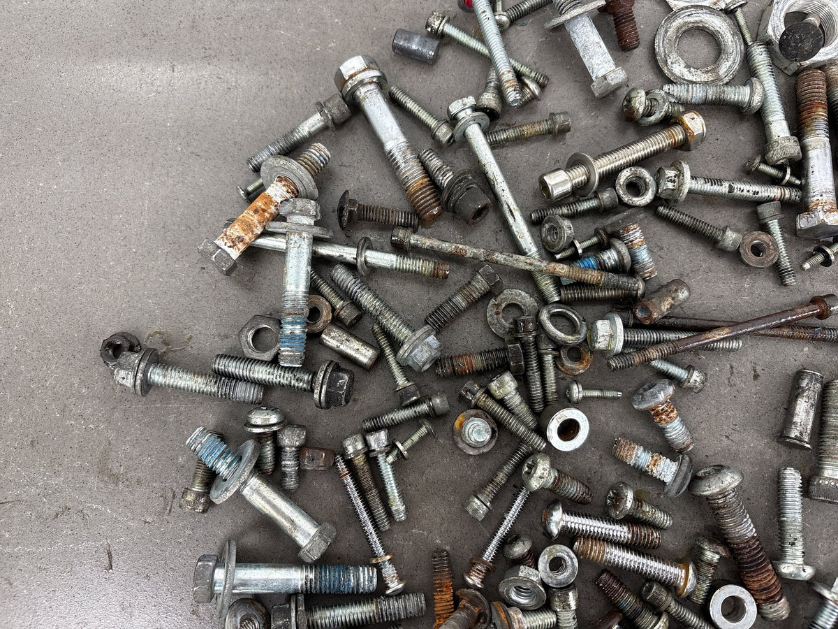 2006 Harley Dyna Super Glide FXDI Bolts Nuts Washers Hardware Lot OEM