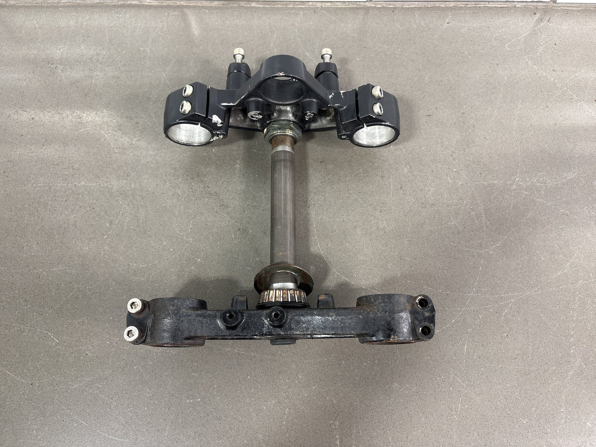 2000 Triumph Tiger 900 T709 Triple Tree OEM T2042409