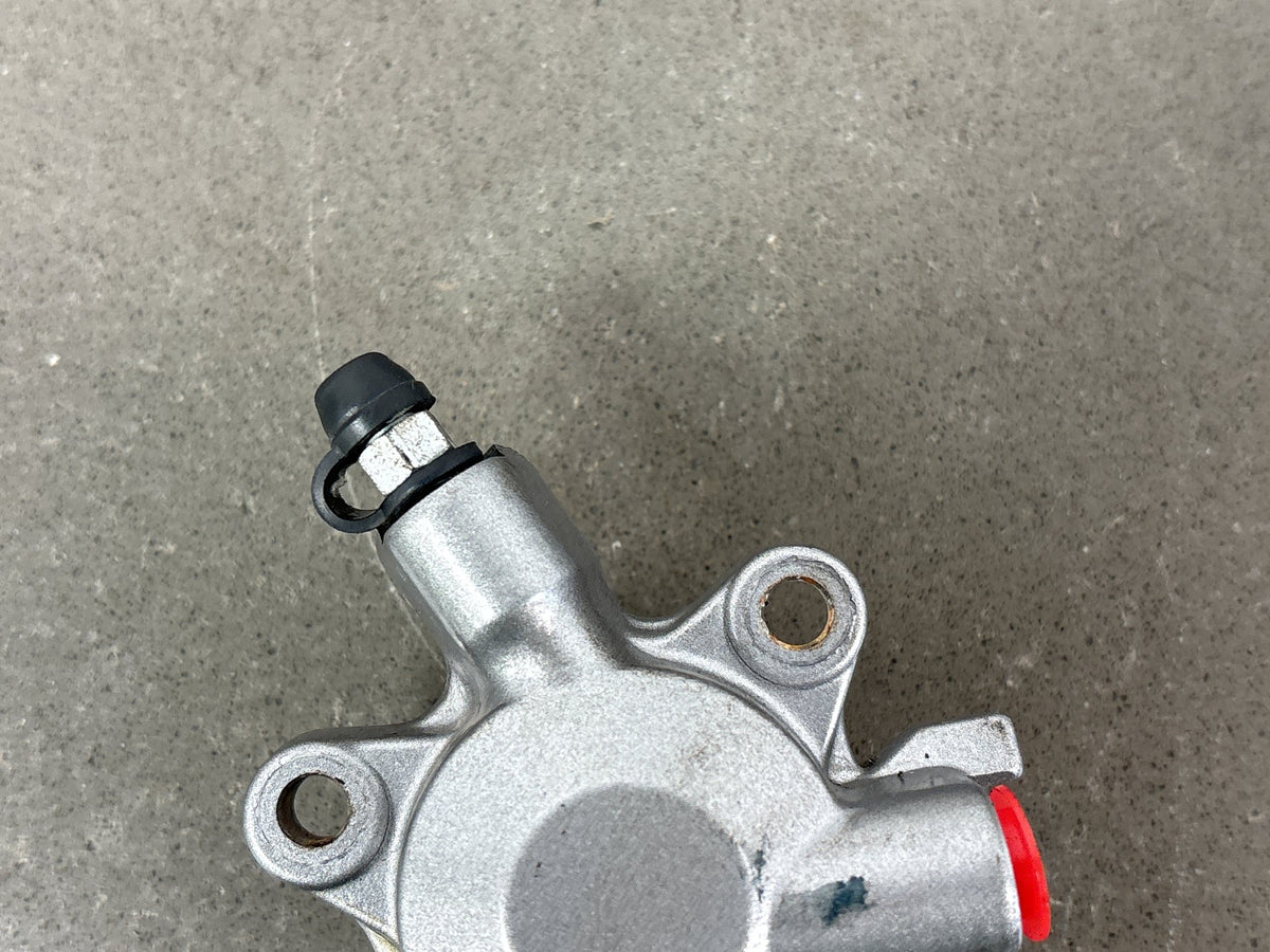 2006-2008 Yamaha FJR1300 Clutch Slave Cylinder Release OEM 2D2-16381-00-00