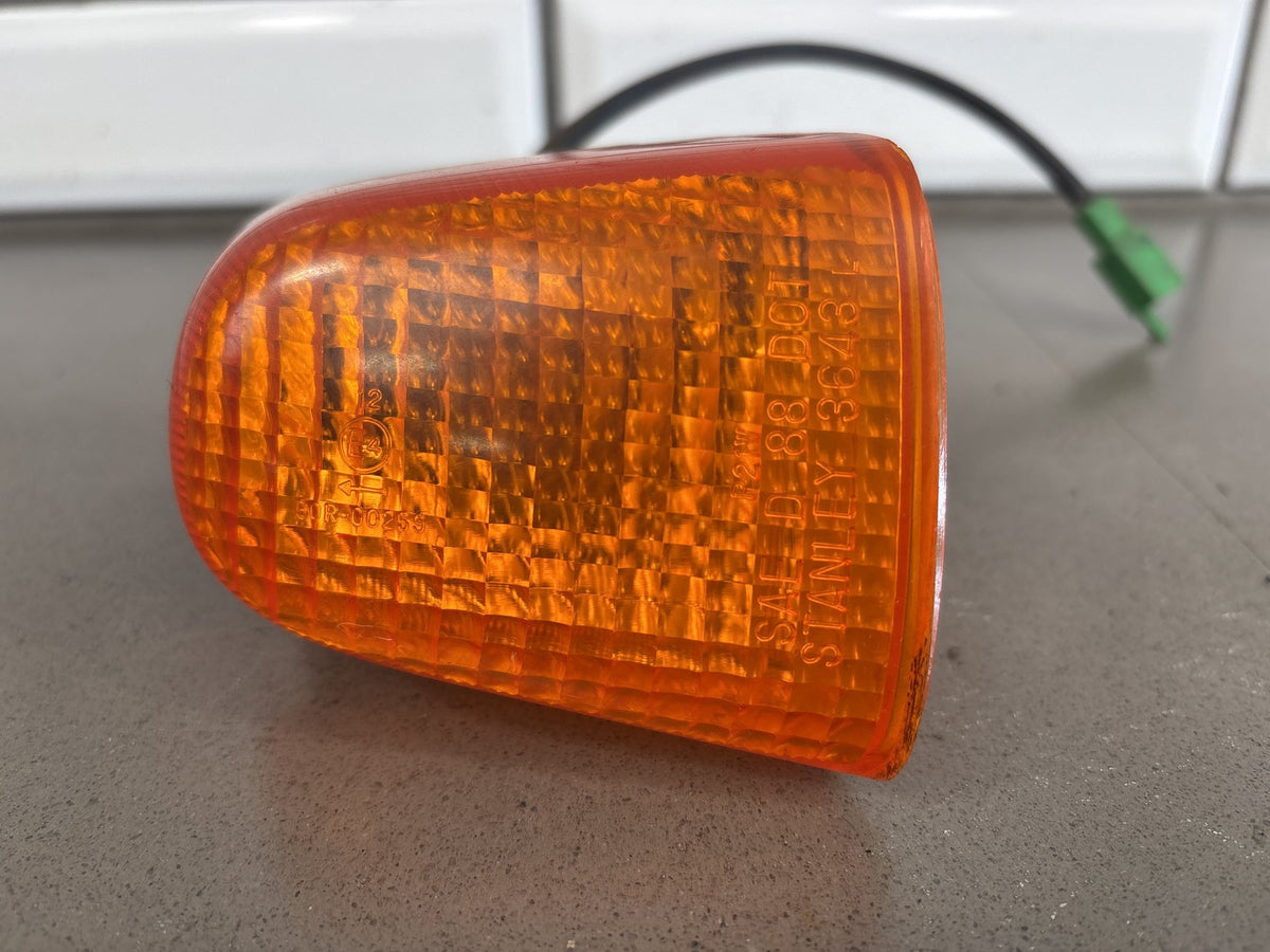 1990-1993 Kawasaki ZX-11 ZX1100C Rear Turn Signal Pair LH RH OEM 23040-1210