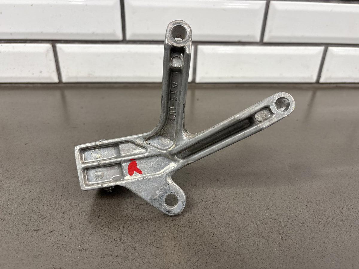 1999-2007 Yamaha YZF600R Pair Rear Passenger Foot Pegs w/ Brackets Silver OEM