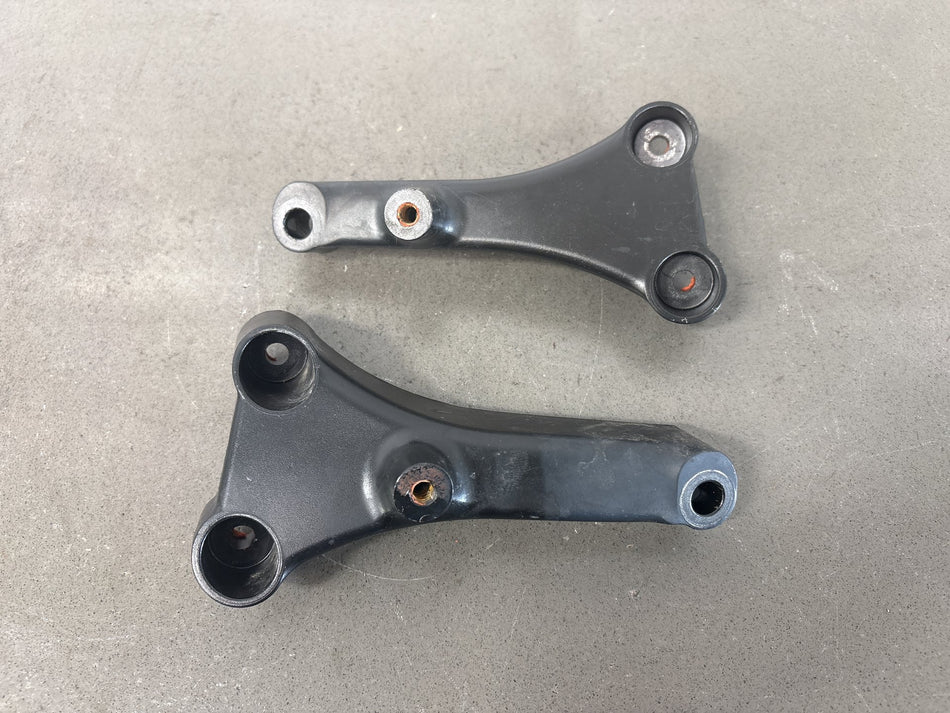 2010-2014 Kawasaki Concours 14 ZG1400 Engine Mount Brackets 32190-0424/0425