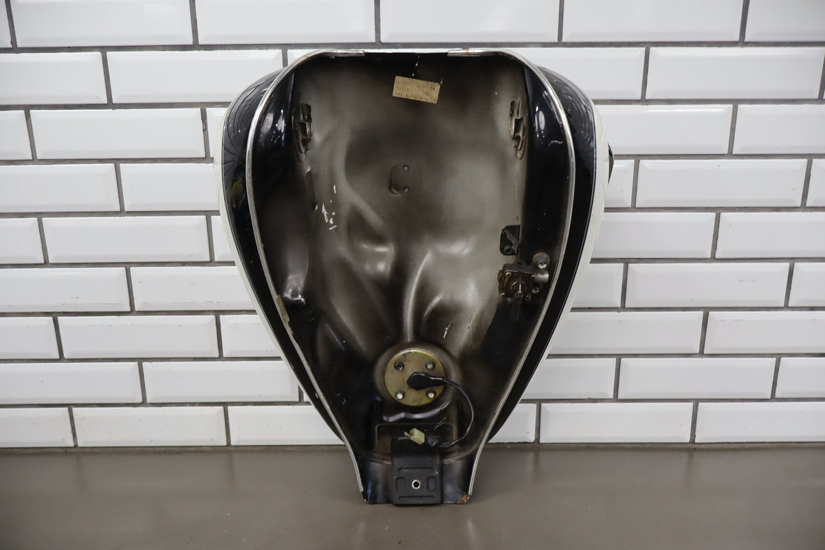 2001 Suzuki VL800 Volusia Fuel Tank Black White FP4