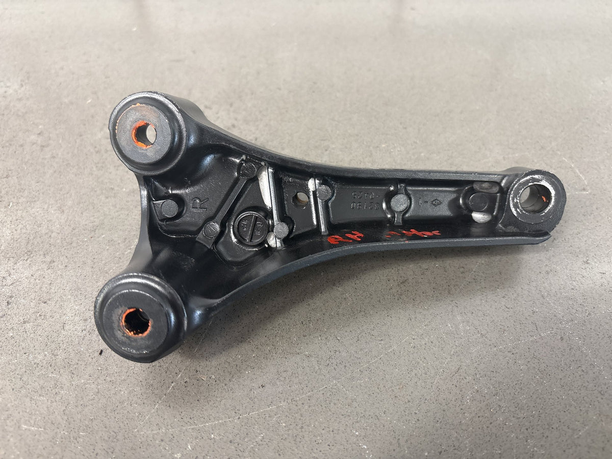 2010-2014 Kawasaki Concours 14 ZG1400 Engine Mount Brackets 32190-0424/0425