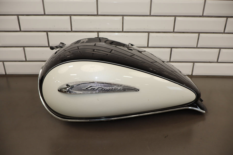 2001 Suzuki VL800 Volusia Fuel Tank Black White FP4