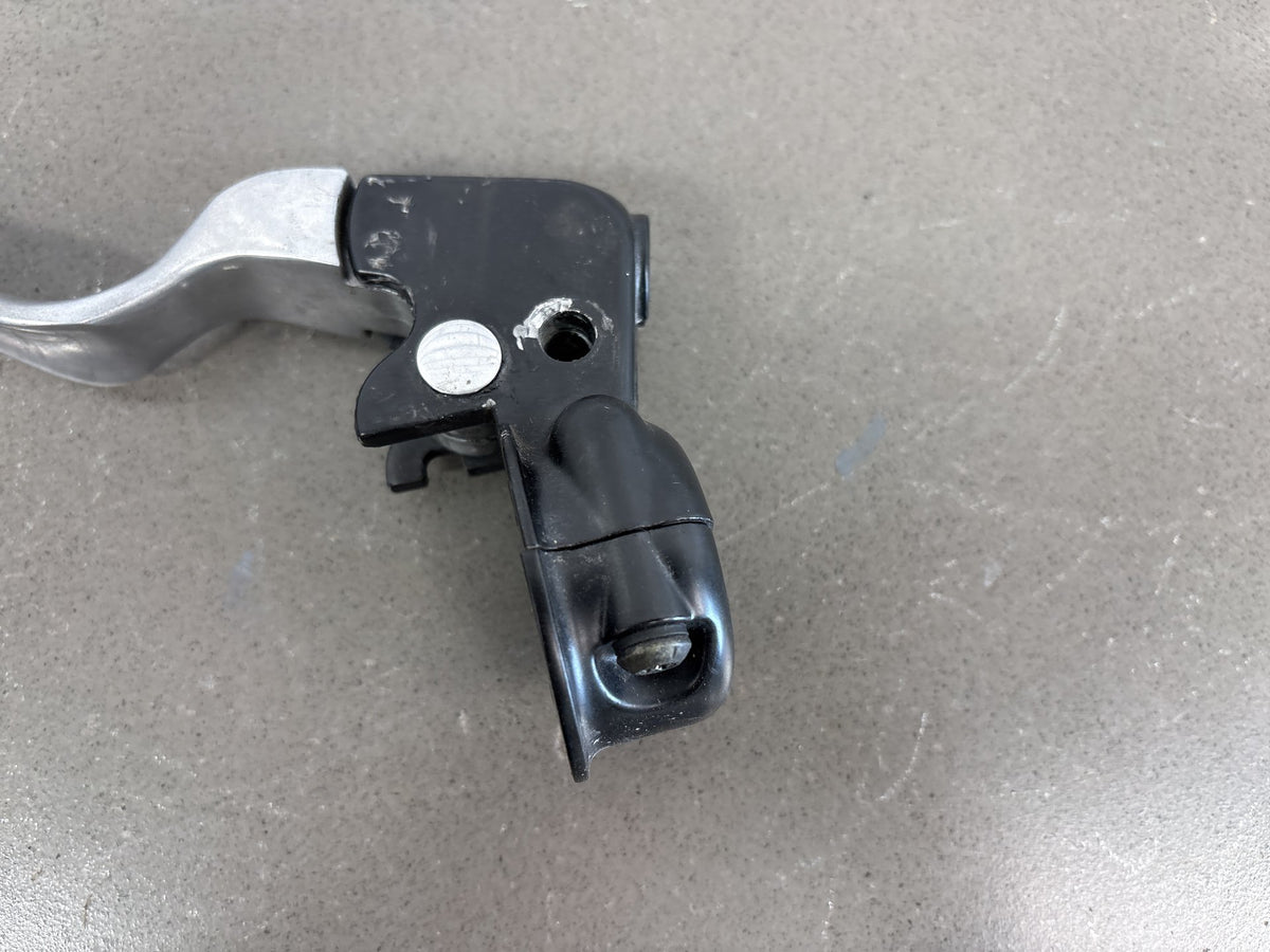 2000-2006 Harley Road King FLHRCI Left Clutch Perch Lever Assembly OEM 38608-96
