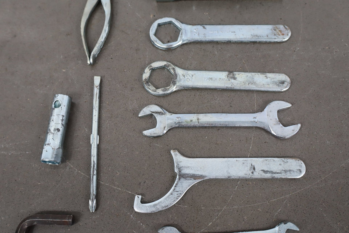 2001 Suzuki Intruder Volusia 800 Tool Kit