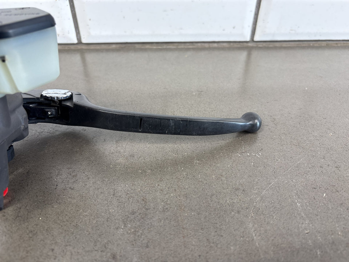 2010-2014 Kawasaki Concours 14 ZG1400 Front Brake Master Cylinder 43015-0148