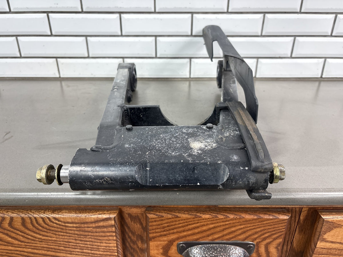 2000 Triumph Tiger 900 T709 Swingarm OEM T2050024