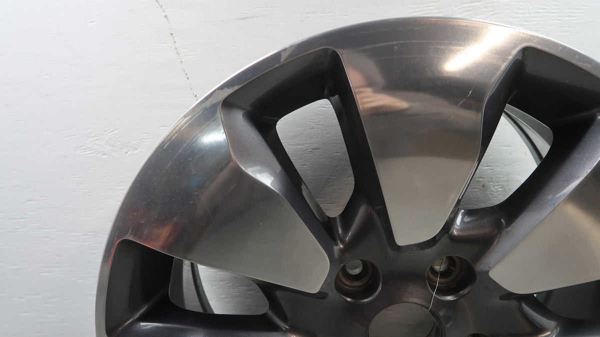 2017-2020 Chrysler Pacifica 18x7.5 OEM Wheel 5SQ16TRMAB Scuffed