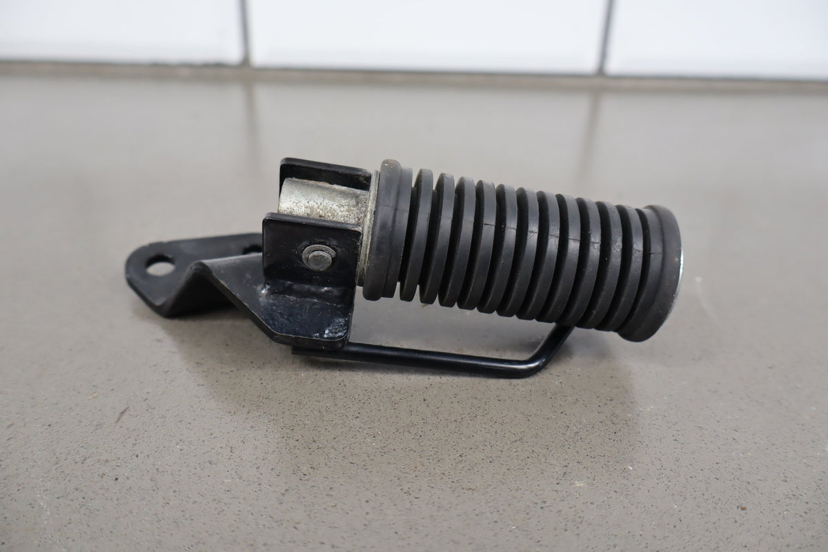 2001-04 Suzuki VL800 Volusia Passenger Pegs OEM