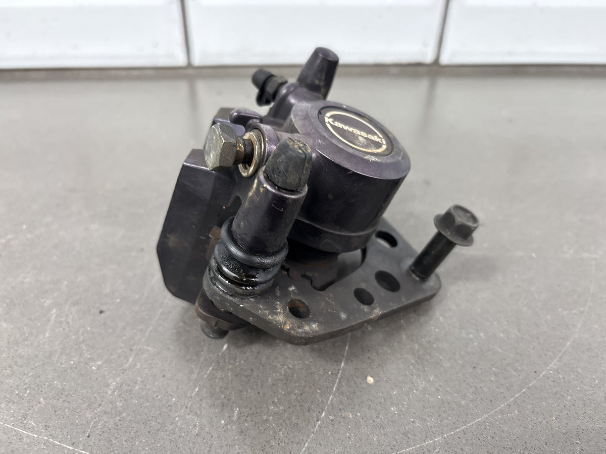 1983-1985 Kawasaki GPZ750 ZX750A Front Brake Calipers Left Right Pair OEM