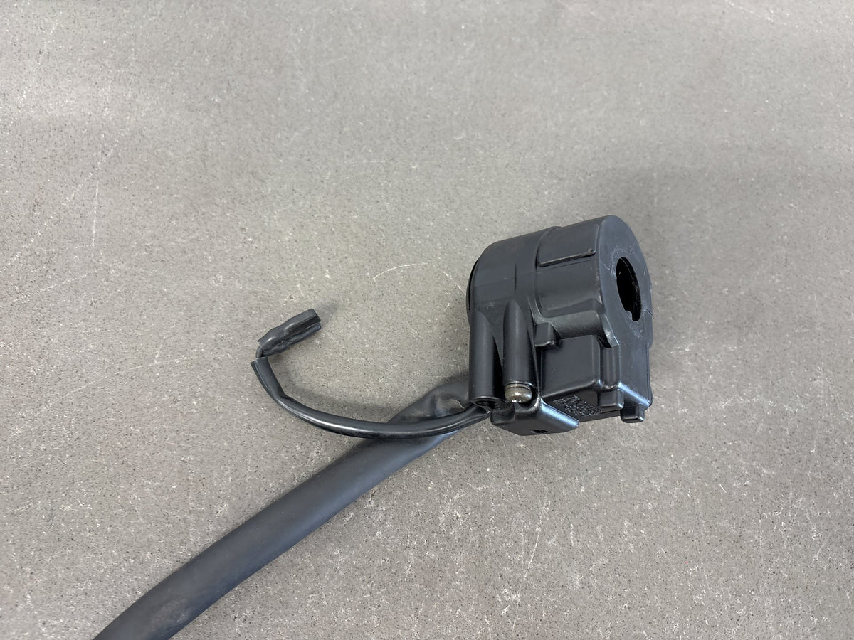 2002-05 Honda VFR800 Interceptor Left Handlebar Switch OEM 35020-MCW-A00