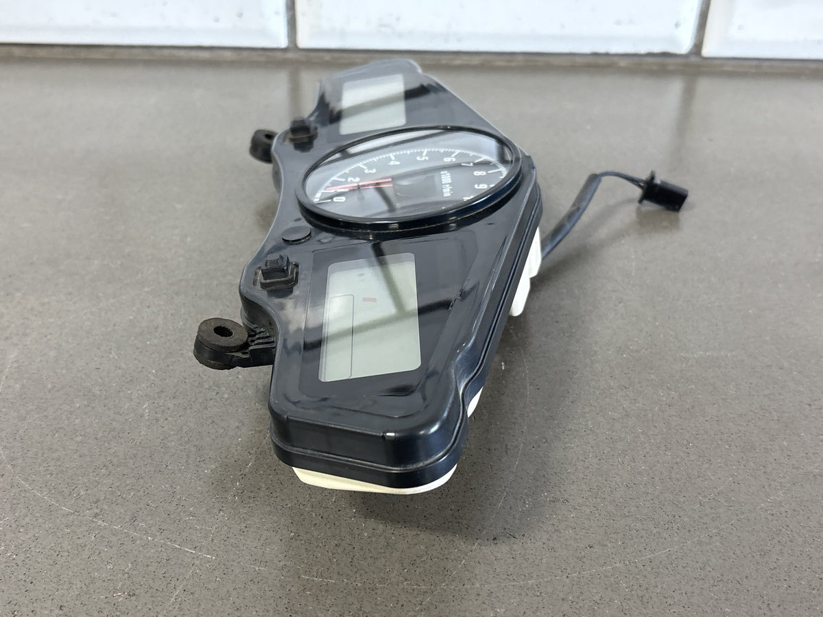 2002 Honda VFR800 Interceptor Gauge Cluster Speedometer Tachometer OEM