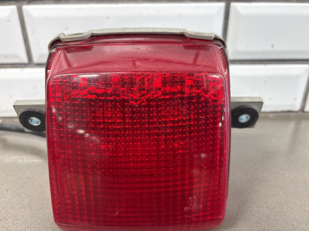 1990-1993 Kawasaki Ninja ZX-11 ZX1100C Tail Light Lamp Assembly OEM 23025-1200