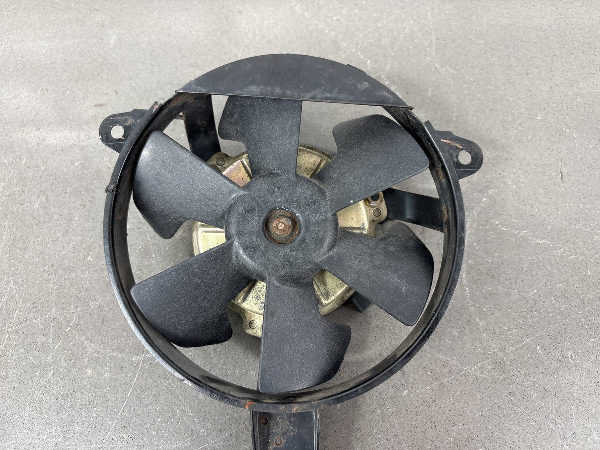 1999-2002 Yamaha YZF-R6 YZFR6 5EB Radiator Cooling Fan Motor Shroud OEM