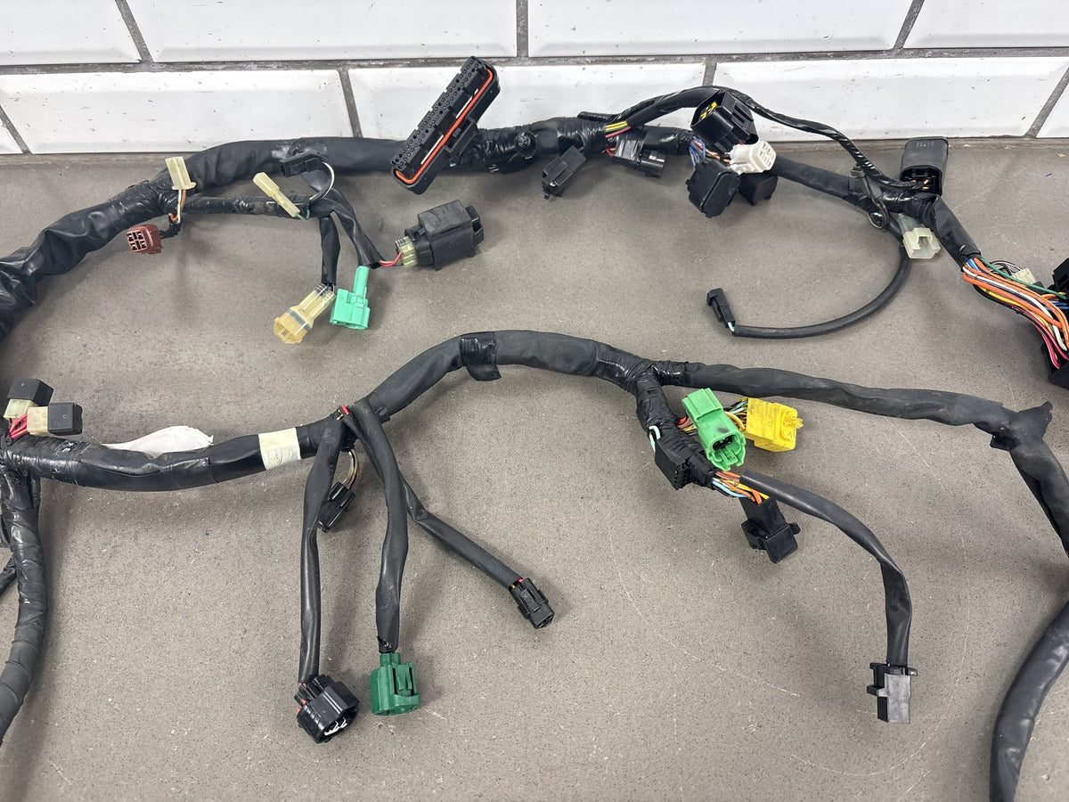 05-06 Suzuki SV650 Main Wiring Harness OEM 36610-17GF0