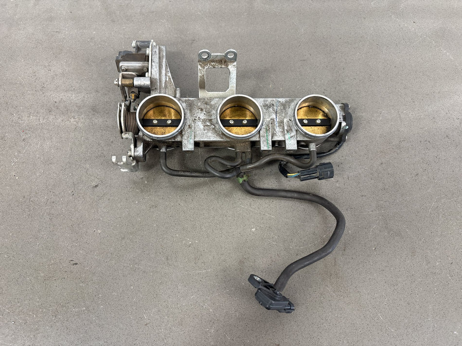 2005-2010 Triumph Sprint ST 1050 Speed Triple Throttle Bodies T1240460 OEM