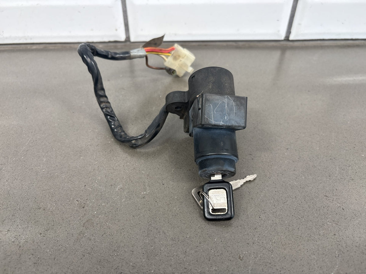 1990-1993 Kawasaki ZX-11 ZX1100C Lockset Ignition Switch Gas Cap Seat Lock Key