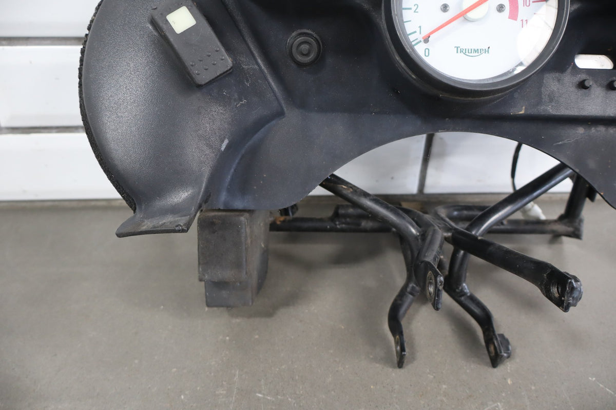 2000 Triumph Tiger 900 T709 Instrument Cluster OEM