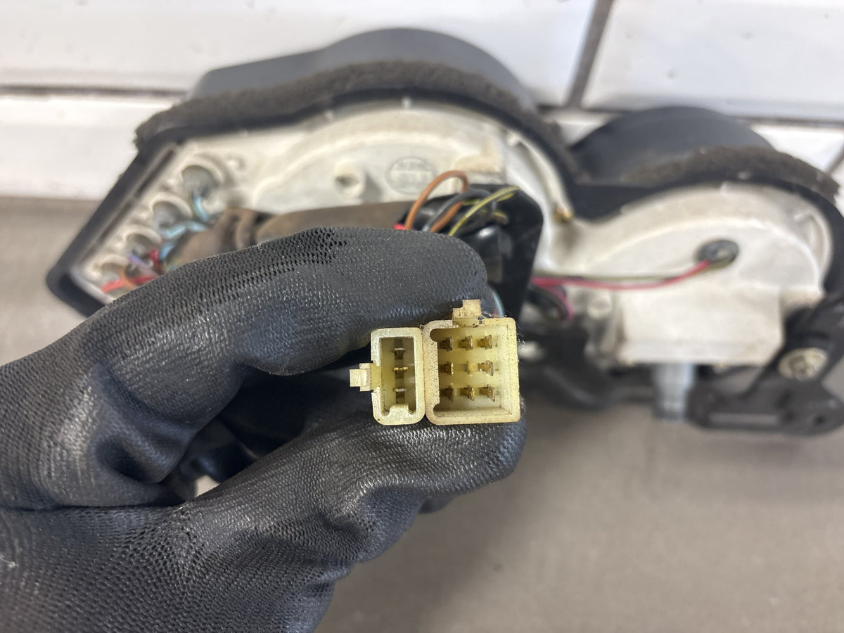 1990-1993 Kawasaki Ninja ZX-11 ZX1100C Speedometer Gauge Cluster MPH 25001-1789