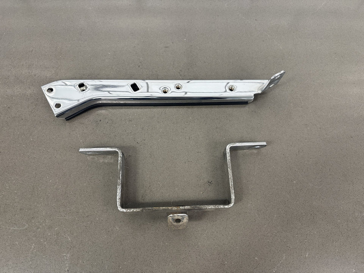 1985-2008 Harley Touring FLHR FLHT Right Saddlebag Support Bracket OEM 90720-79C