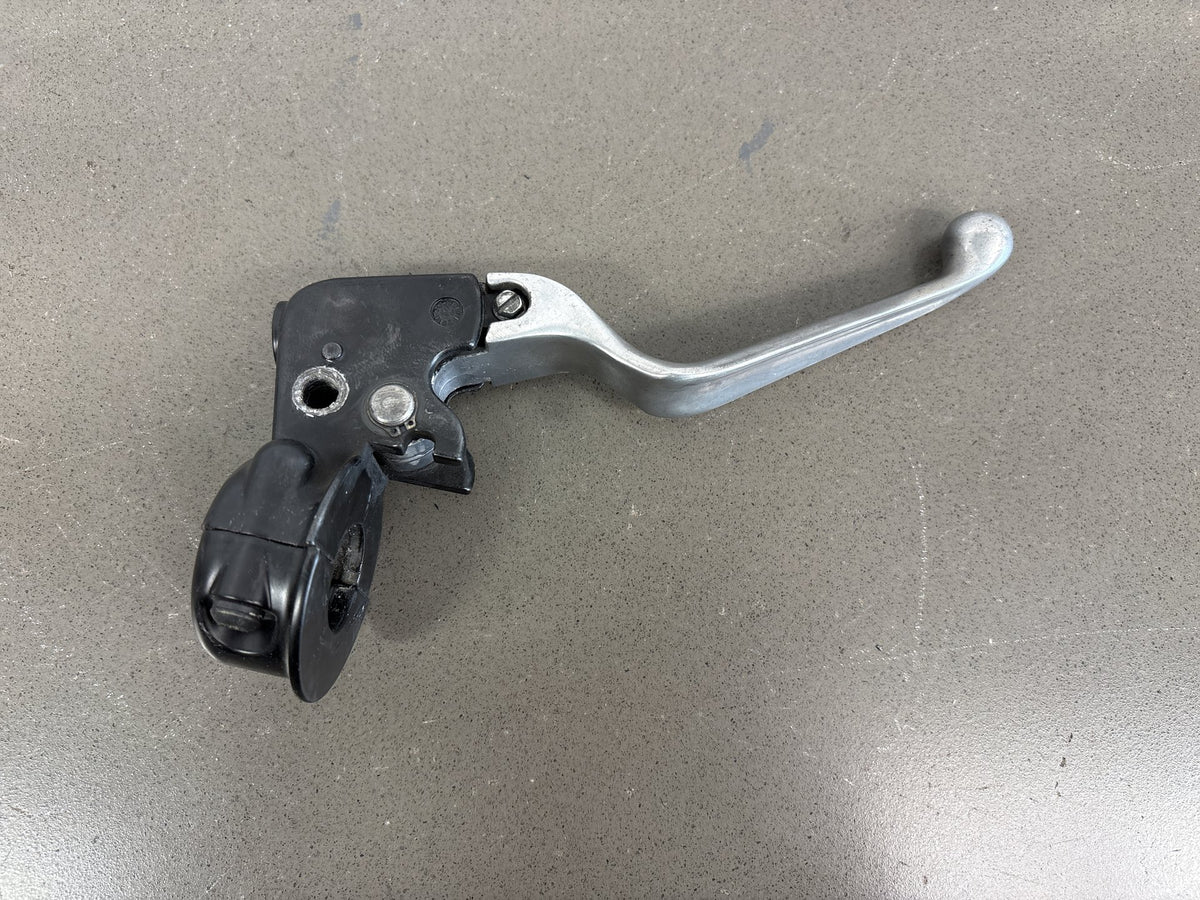 2000-2006 Harley Road King FLHRCI Left Clutch Perch Lever Assembly OEM 38608-96